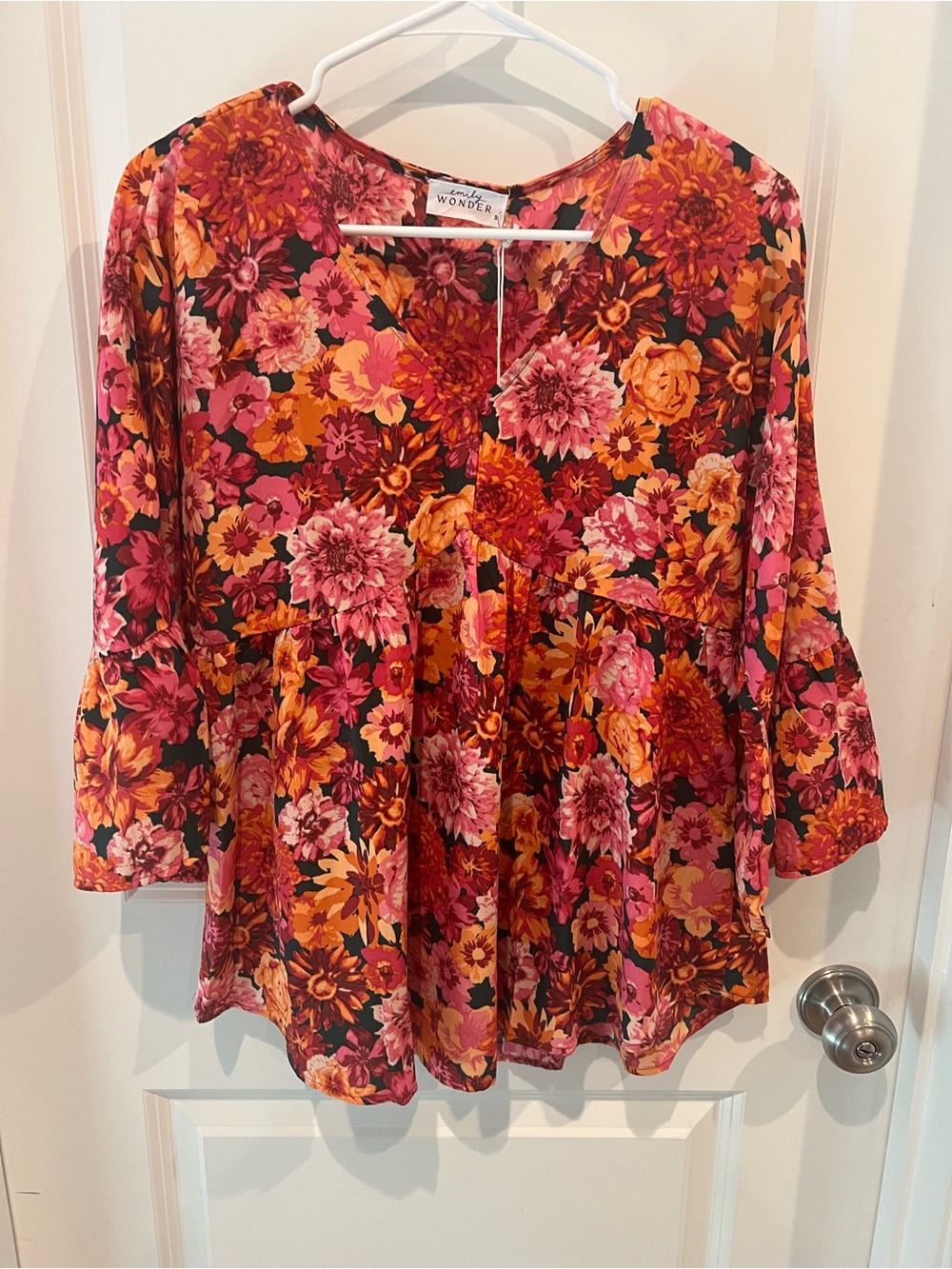 NWT Emily Wonder Top Size Small